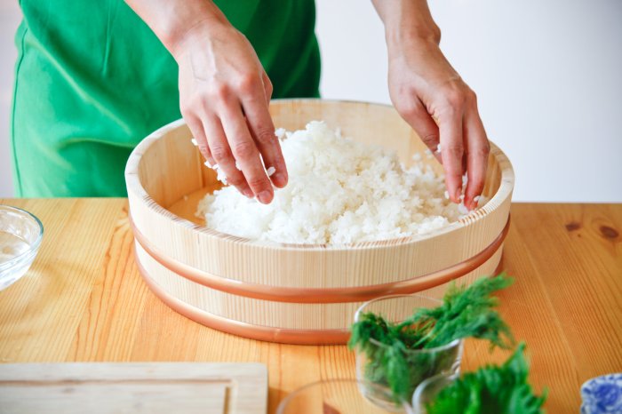 How to cook asian style steamed rice