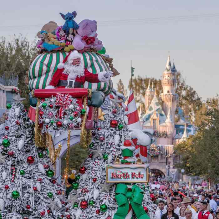 Holidays livingbydisney written